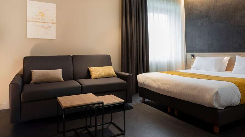 <b>37 Lodge La Defense Courbevoie Room</b>. Images powered by <a href="https://iceportal.shijigroup.com/" title="IcePortal" target="_blank">IcePortal</a>.