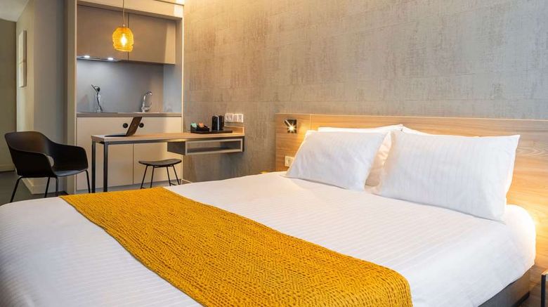 <b>37 Lodge La Defense Courbevoie Room</b>. Images powered by <a href="https://iceportal.shijigroup.com/" title="IcePortal" target="_blank">IcePortal</a>.