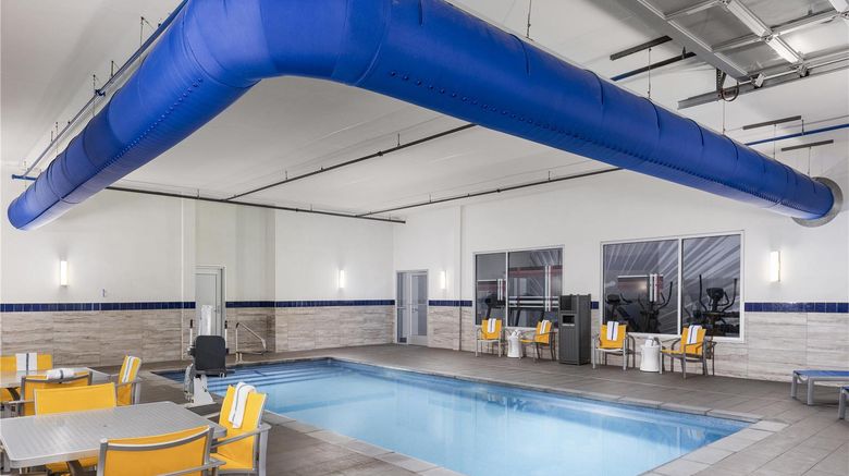 <b>GLo Best Western Dawley Farms Pool</b>. Images powered by <a href="https://iceportal.shijigroup.com/" title="IcePortal" target="_blank">IcePortal</a>.