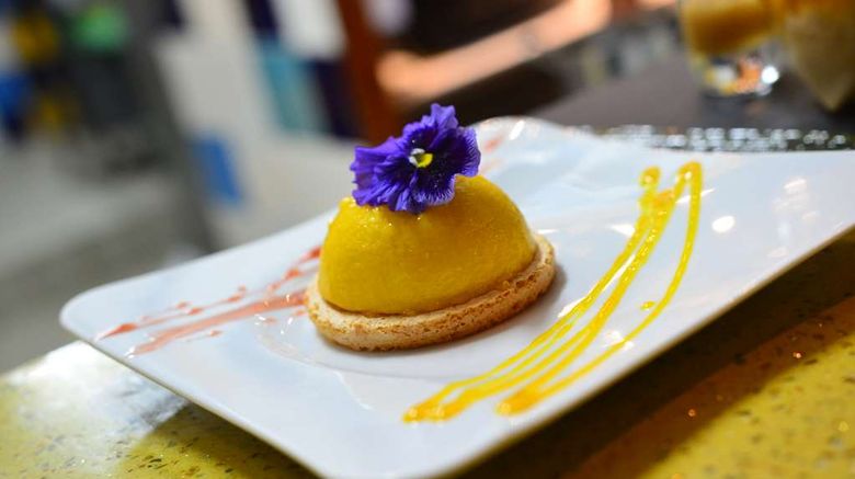 <b>Hotel Fleur d'Epee Restaurant</b>. Images powered by <a href="https://iceportal.shijigroup.com/" title="IcePortal" target="_blank">IcePortal</a>.