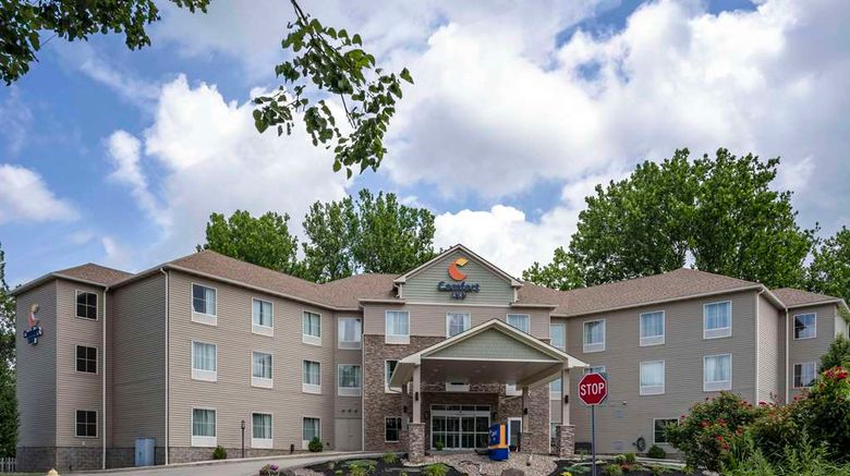 Comfort Inn Connellsville Exterior. Images powered by <a href="https://iceportal.shijigroup.com" target="_blank" rel="noopener">Ice Portal</a>.