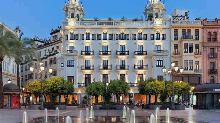 H10 Palacio Colomera Exterior