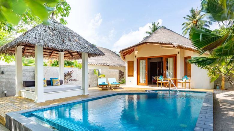 <b>Furaveri Island Resort & Spa, Maldives Pool</b>. Images powered by <a href="https://iceportal.shijigroup.com/" title="IcePortal" target="_blank">IcePortal</a>.