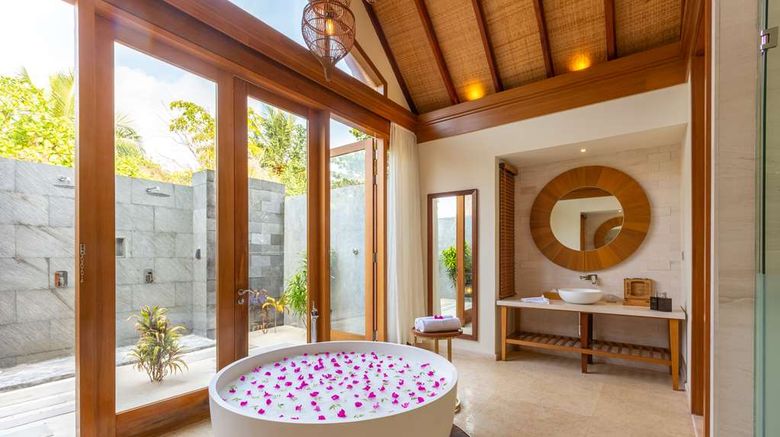 <b>Furaveri Island Resort & Spa, Maldives Pool</b>. Images powered by <a href="https://iceportal.shijigroup.com/" title="IcePortal" target="_blank">IcePortal</a>.