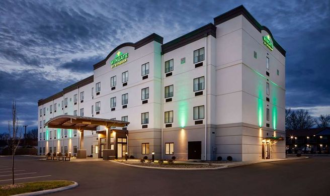 Wingate by Wyndham Hurricane Exterior
