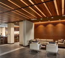 Wingate by Wyndham Hurricane Lobby