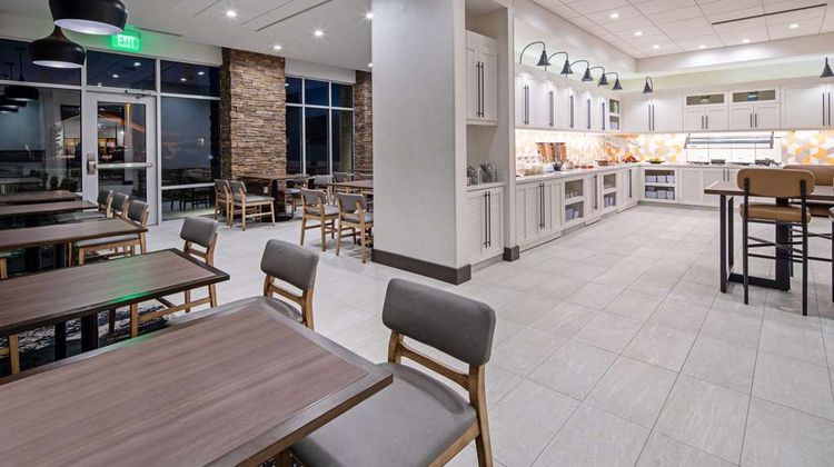Hyatt Place Bakersfield Restaurant