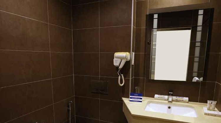 PrideInn Westlands Room