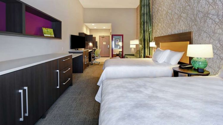 Home2 Suites by Hilton Wichita Room
