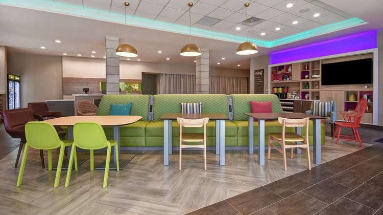 Home2 Suites by Hilton Wichita Lobby