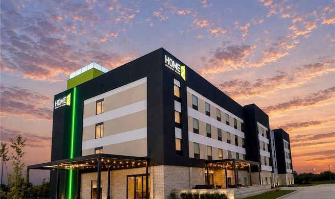 Home2 Suites by Hilton Wichita Exterior