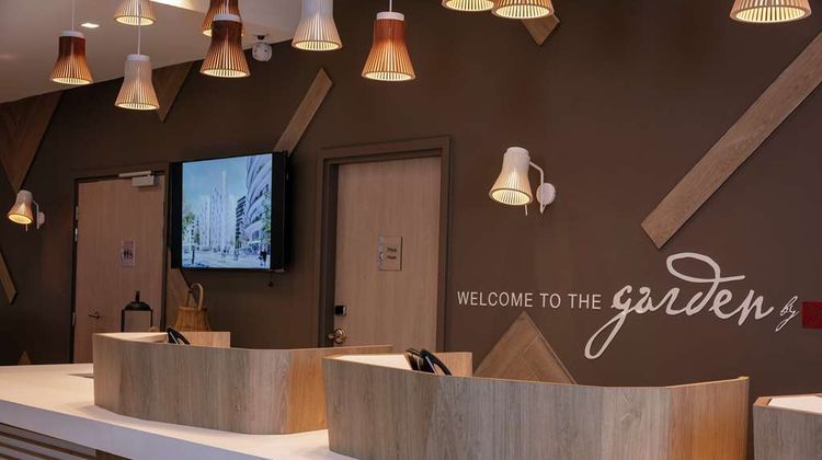 Hilton Garden Inn Massy Lobby