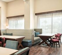 Hampton Inn Clewiston Lobby