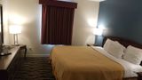 Days Inn and Suites by Wyndham Sikeston Room