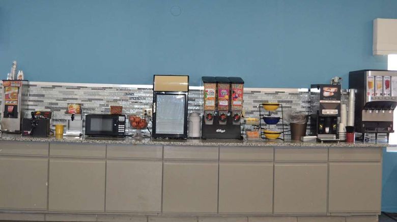 <b>Days Inn and Suites by Wyndham Sikeston Other</b>. Images powered by <a href="https://iceportal.shijigroup.com/" title="IcePortal" target="_blank">IcePortal</a>.