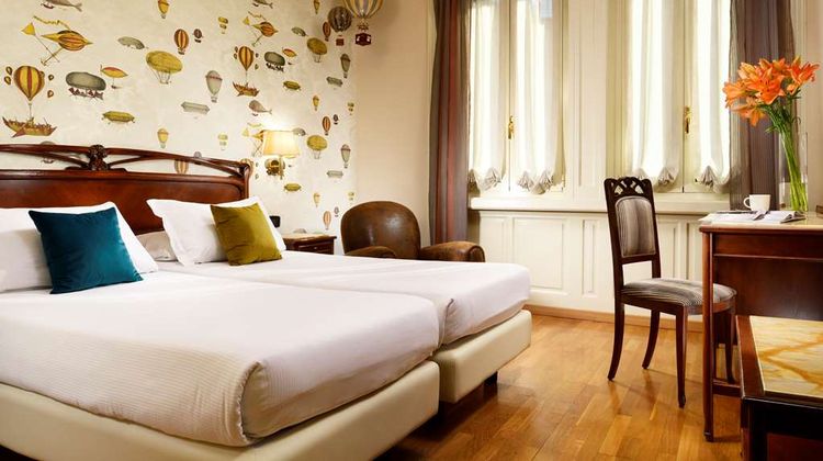 Hotel Continental Genova Room