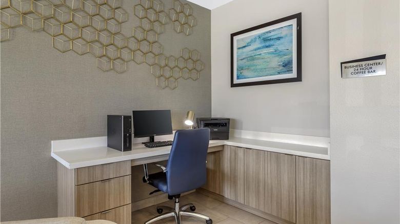 <b>Best Western Plus Mid County Other</b>. Images powered by <a href="https://iceportal.shijigroup.com/" title="IcePortal" target="_blank">IcePortal</a>.