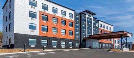 Quality Hotel & Conference Centre Exterior