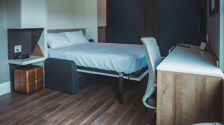 Quality Hotel & Conference Centre Suite