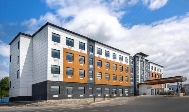 Quality Hotel & Conference Centre Exterior