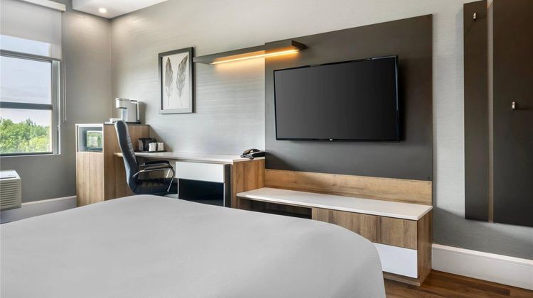 Quality Hotel & Conference Centre Room