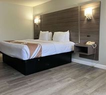 Quality Inn Red Wing Room