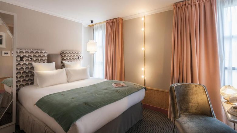 <b>Handsome Hotel Room</b>. Images powered by <a href="https://iceportal.shijigroup.com/" title="IcePortal" target="_blank">IcePortal</a>.