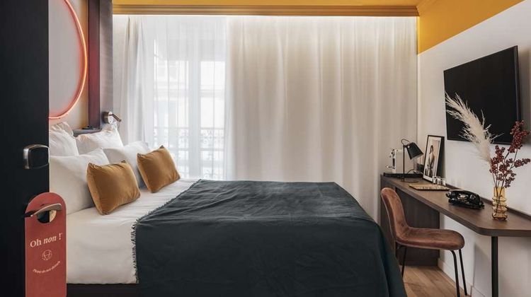 Seven Hotel Room