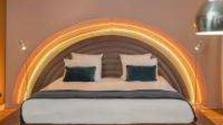 <b>Seven Hotel Suite</b>. Images powered by <a href="https://iceportal.shijigroup.com/" title="IcePortal" target="_blank">IcePortal</a>.