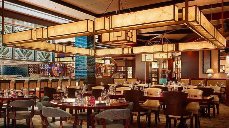 <b>Encore Boston Harbor Restaurant</b>. Images powered by <a href="https://iceportal.shijigroup.com/" title="IcePortal" target="_blank">IcePortal</a>.