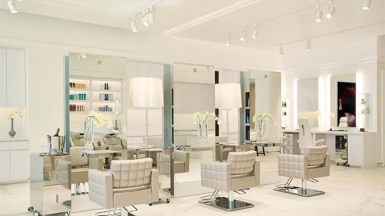 <b>Encore Boston Harbor Spa</b>. Images powered by <a href="https://iceportal.shijigroup.com/" title="IcePortal" target="_blank">IcePortal</a>.