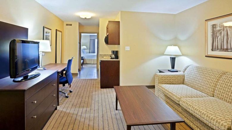<b>Bayview Hotel Room</b>. Images powered by <a href="https://iceportal.shijigroup.com/" title="IcePortal" target="_blank">IcePortal</a>.