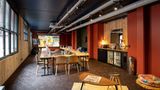 MOB Hotel Paris les Puces Meeting