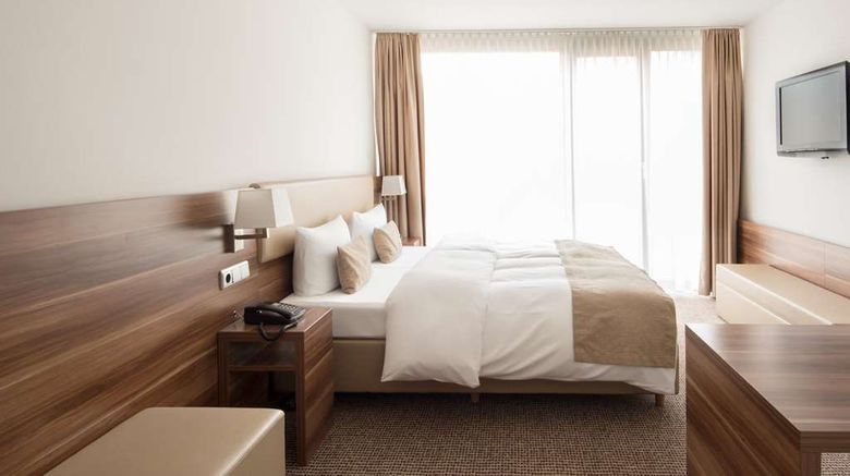 <b>Vi Vadi Hotel Downtown Munich Room</b>. Images powered by <a href="https://iceportal.shijigroup.com/" title="IcePortal" target="_blank">IcePortal</a>.