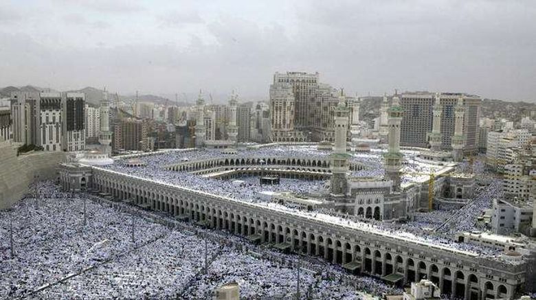 <b>Makkah Hotel Exterior</b>. Images powered by <a href="https://iceportal.shijigroup.com/" title="IcePortal" target="_blank">IcePortal</a>.