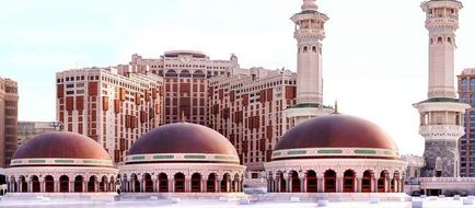 Makkah Towers Exterior