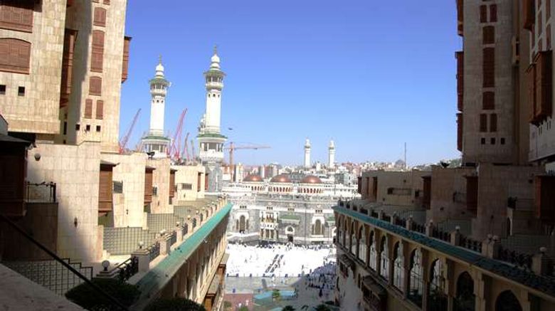 <b>Makkah Towers Exterior</b>. Images powered by <a href="https://iceportal.shijigroup.com/" title="IcePortal" target="_blank">IcePortal</a>.