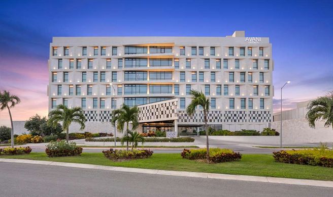 NH Cancun Airport Exterior