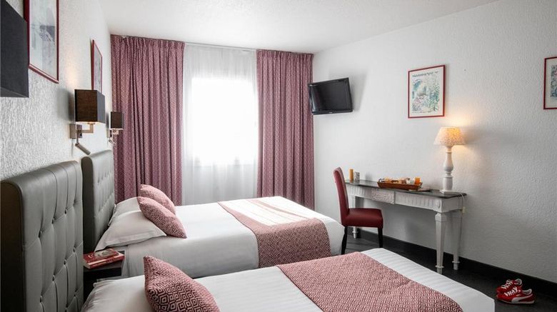 <b>Hotel Du Forum Room</b>. Images powered by <a href="https://iceportal.shijigroup.com/" title="IcePortal" target="_blank">IcePortal</a>.