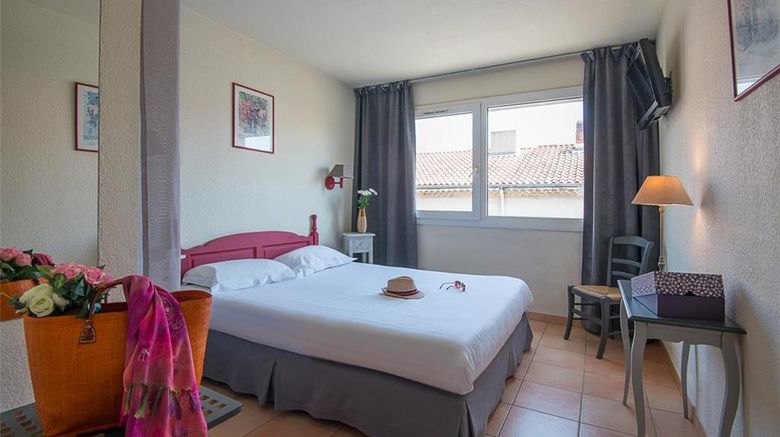 <b>Hotel Du Forum Room</b>. Images powered by <a href="https://iceportal.shijigroup.com/" title="IcePortal" target="_blank">IcePortal</a>.