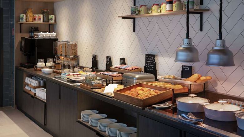 <b>Hilton Garden Inn Paris Orly Airport Restaurant</b>. Images powered by <a href="https://iceportal.shijigroup.com/" title="IcePortal" target="_blank">IcePortal</a>.