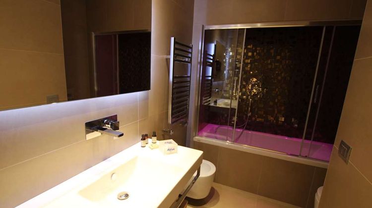 Mokinba Baviera Hotel Room