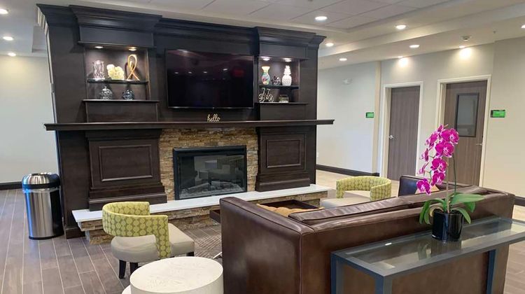 Best Western Plus Horseheads Inn & Stes Lobby