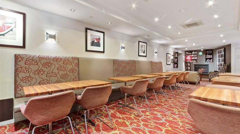 <b>Alto Hotel on Bourke Lobby</b>. Images powered by <a href="https://iceportal.shijigroup.com/" title="IcePortal" target="_blank">IcePortal</a>.