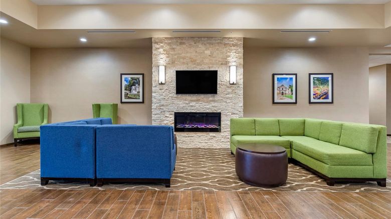 <b>Comfort Suites Ft Sam Houston/SAMMC Area Lobby</b>. Images powered by <a href="https://iceportal.shijigroup.com/" title="IcePortal" target="_blank">IcePortal</a>.