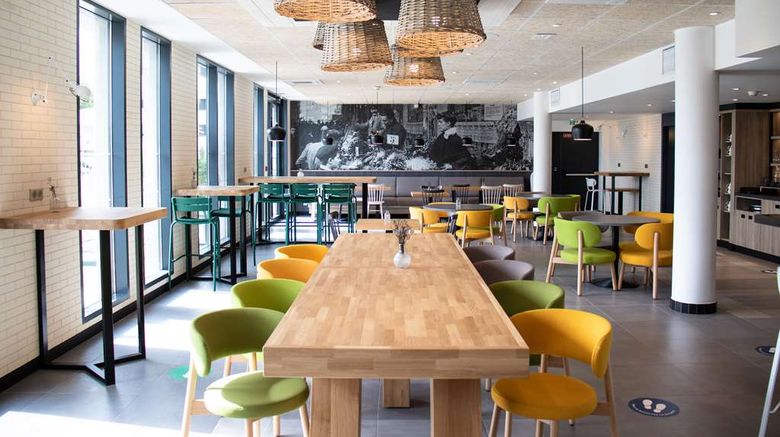 <b>Campanile Rungis Orly Restaurant</b>. Images powered by <a href="https://iceportal.shijigroup.com/" title="IcePortal" target="_blank">IcePortal</a>.