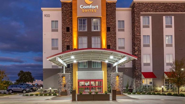<b>Comfort Suites Cedar Park - Austin Northwest Exterior</b>. Images powered by <a href="https://iceportal.shijigroup.com/" title="IcePortal" target="_blank">IcePortal</a>.