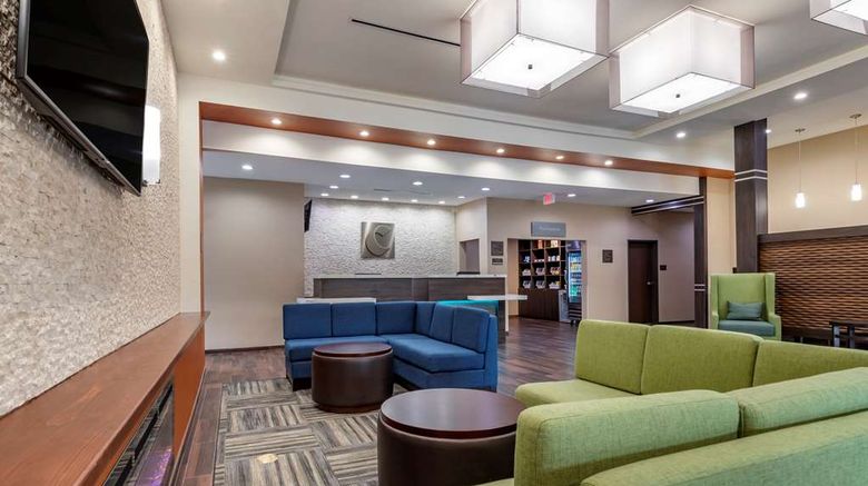 <b>Comfort Suites Cedar Park - Austin Northwest Lobby</b>. Images powered by <a href="https://iceportal.shijigroup.com/" title="IcePortal" target="_blank">IcePortal</a>.