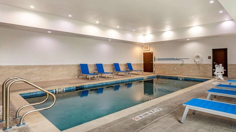 <b>Comfort Suites Cedar Park - Austin Northwest Pool</b>. Images powered by <a href="https://iceportal.shijigroup.com/" title="IcePortal" target="_blank">IcePortal</a>.