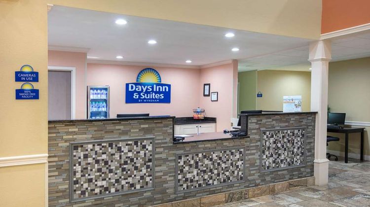 Days Inn & Suites Florence Lobby